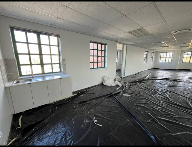 362M² OFFICE TO LET IN CLAREMONT